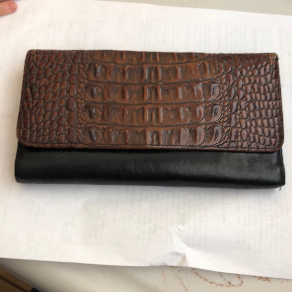 Brahmin Wallet
